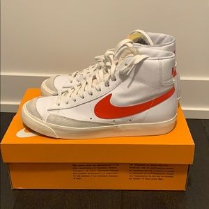 Nike blazer mid 77 - habanero red